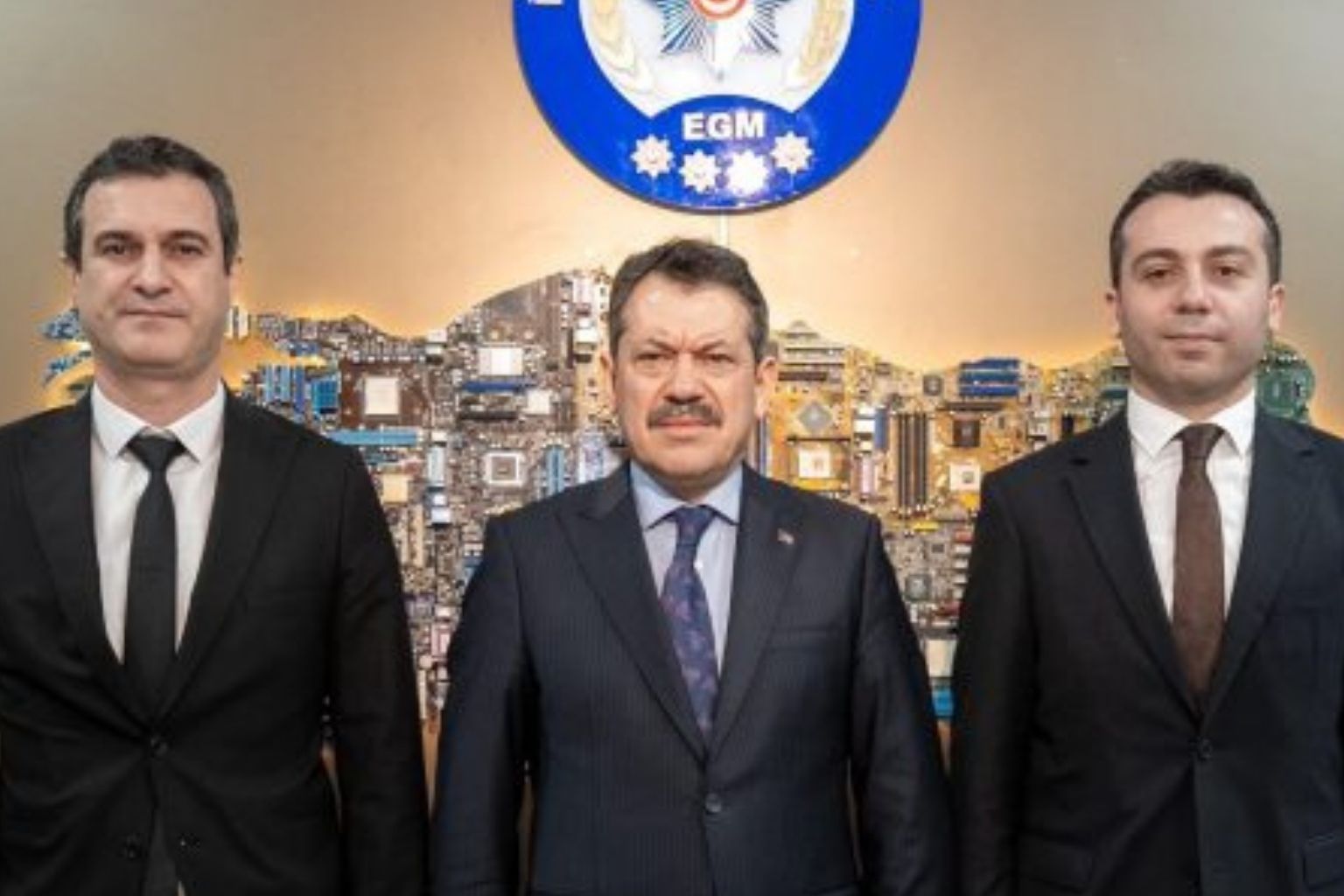 Zehir Tacirlerine Tarihi Darbe 11 İlde Operasyon